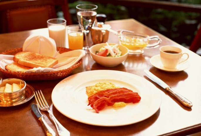 با خوردن صبحانه از چاق شدن جلوگیری کنید